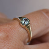 0.88ct Untreated Round Montana Sapphire Low Profile 4 Prong Signet Solitaire in 14k Yellow Gold