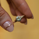 0.85ct Bicolor Round Montana Sapphire Low Profile 4 Prong Signet Solitaire in 14k Yellow Gold