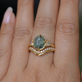 3.05ct Untreated Fantasy Cut Green Sapphire and Diamond Three Stone Antique Compass Style Low Profile Ring in 18k Yellow Gold