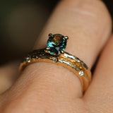 1.00ct Oval Untreated Nigerian Sapphire Evergreen Carved Solitaire in 14k Yellow Gold