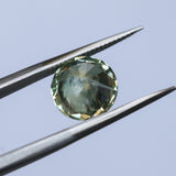 2.56CT ROUND PRECISION CUT MONTANA SAPPHIRE, PARTI YELLOW GREEN BLUE, 8.20-8.05X5.34MM