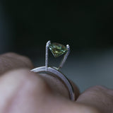 1.38CT PRECISION CUT SQUARE CUSHION MONTANA SAPPHIRE, GOLDEN YELLOW-GREEN, 6.1X6.1X4.2MM