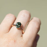 2.30ct Oval Madagascar Green Sapphire Diamond-studded Sea Star Solitaire in 18k Rose Gold