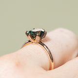 2.30ct Oval Madagascar Green Sapphire Diamond-studded Sea Star Solitaire in 18k Rose Gold
