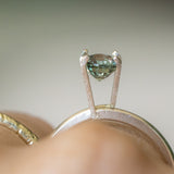 0.77CT ROUND MADAGASCAR SAPPHIRE, BRIGHT SKY BLUE WITH TEAL, 5.05X3.77MM