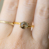 1.50CT ROUND MADAGASCAR SAPPHIRE, BROWN WITH ORANGE AND GREEN FLASHES, 6.7MM