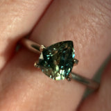 1.79CT MADAGASCAR PEAR SAPPHIRE, PARTI GREEN BLUE YELLOW, 7.69X6.33X5MM, UNTREATED