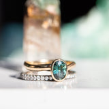 0.92ct Oval Sapphire Bezel Set Ring with Organic Alluvial Band In 14k Yellow Gold