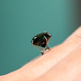 4.40CT FANCY ROUND AFRICAN SAPPHIRE, DEEP GREEN, 9.55X6.35MM