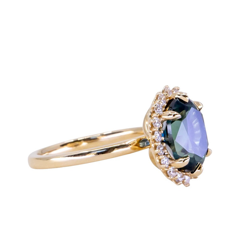 4.14ct Untreated Oval Nigerian Sapphire Antique-Style Diamond Halo Ring in 18k Yellow Gold