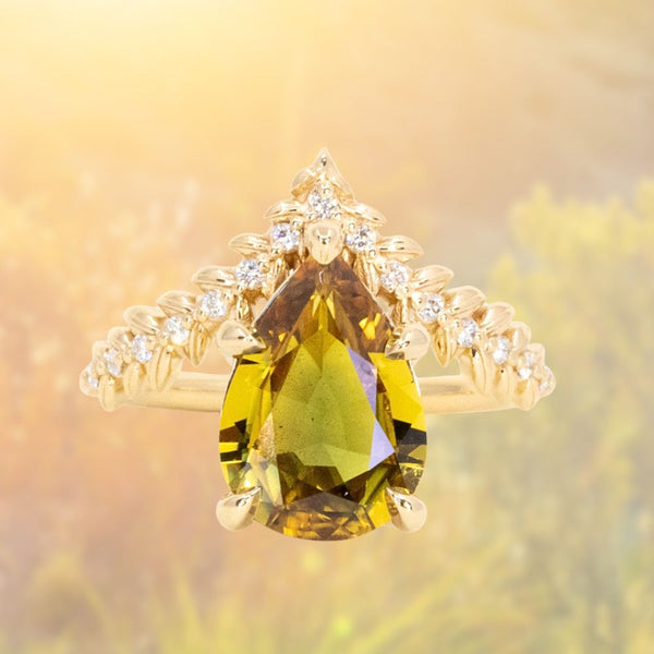 3.68ct Bicolor Australian Untreated Pear Sapphire and Diamond-Studded Pointed Vine Solitaire in 18k Yellow Gold