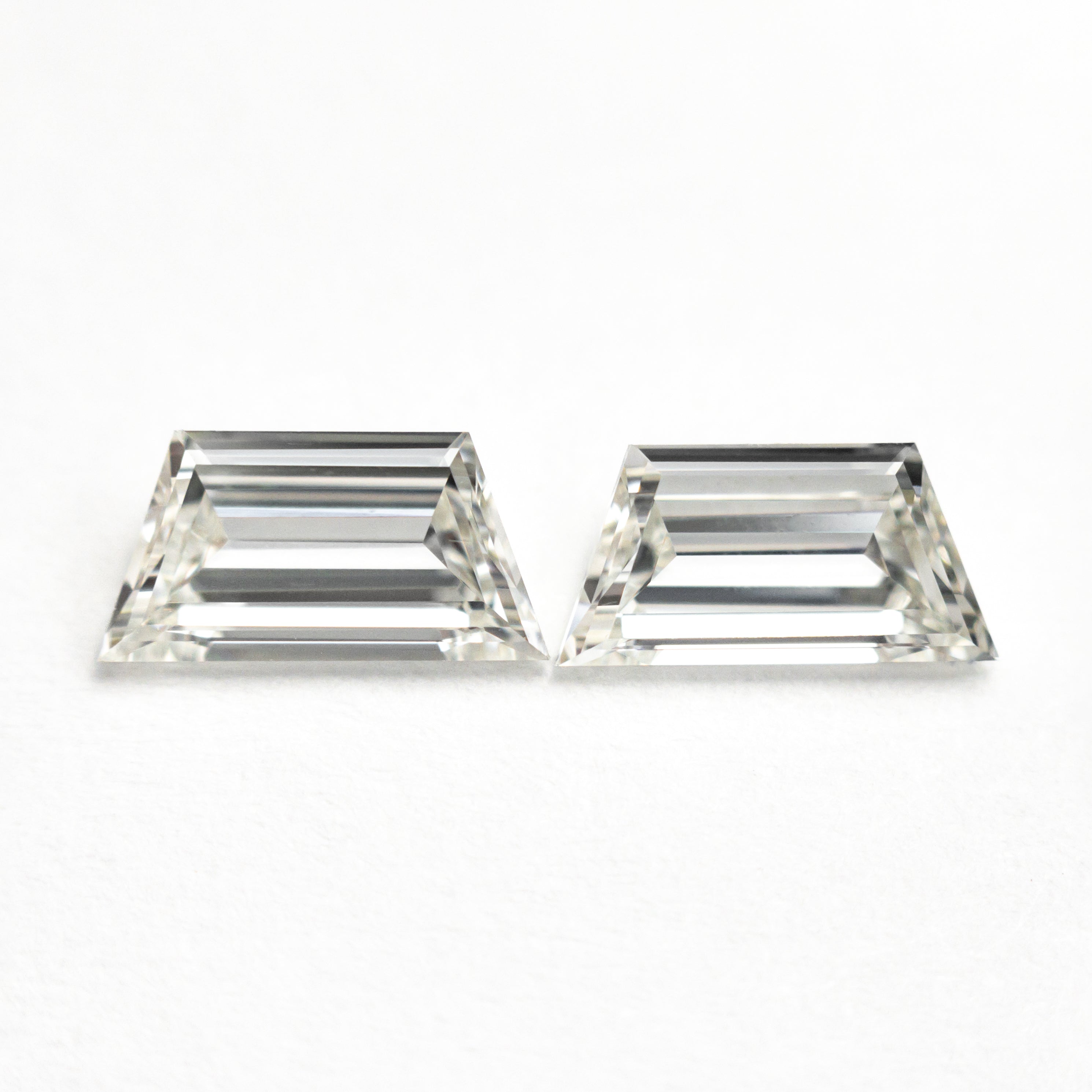 1.01cttw 2pc 7.46x3.80x2.00mm 7.37x3.67x2.01mm VVS I Trapezoid Step Cu ...