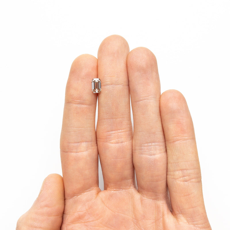 1.11ct 7.23x4.69x3.17mm VS1 C4 Cut Corner Rectangle Step Cut 🇨🇦 26316-02