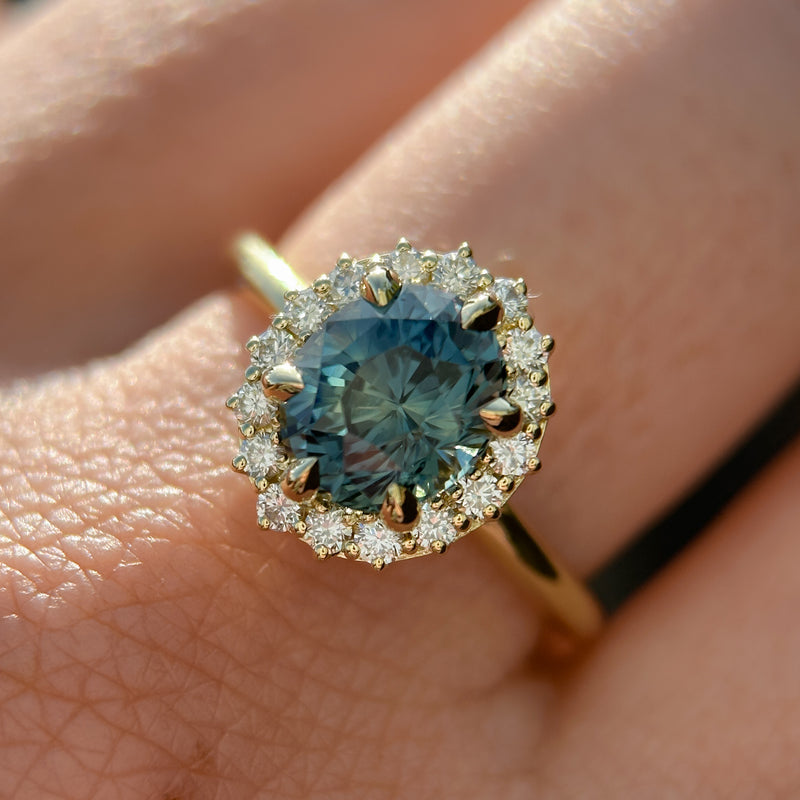 2.38ct Untreated Oval Parti Sapphire Antique-Style Diamond Halo Ring in 18k Yellow Gold