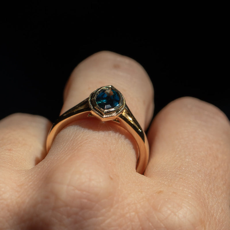 0.94ct Geo Marquise sapphire split shank bezel ring in 14k Yellow Gold