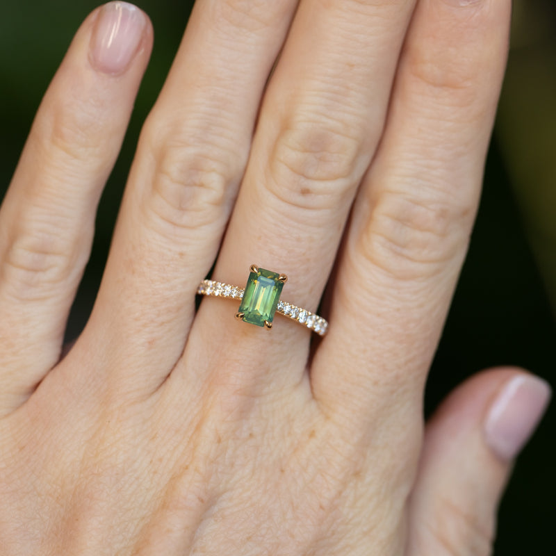 Nature Inspired 14K Green Gold 3.0 Ct White Sapphire Diamond Leaf and Vine  Crown Solitaire Ring RNY101-14KGGDWS | Art Masters Jewelry