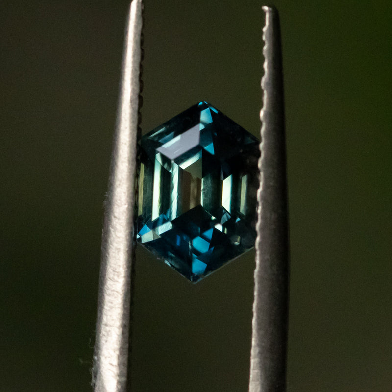 1.67CT MADAGASCAR ELONGATED HEXAGON SAPPHIRE, UNTREATED, PARTI TEAL BLUE GREEN, 8.31X5.53X4.36MM