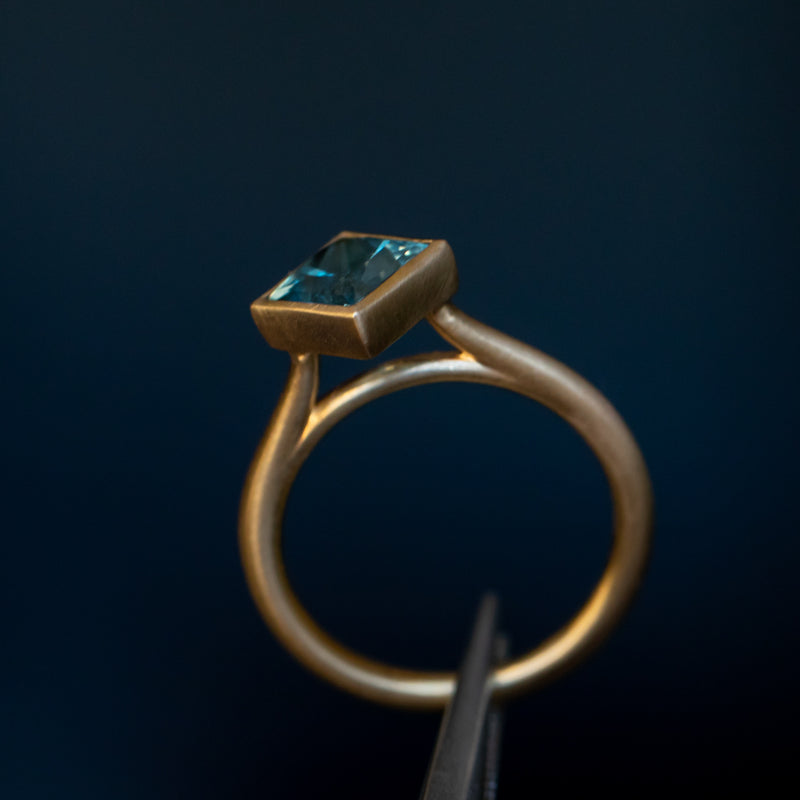 2.17ct Princess Cut Teal Montana Sapphire Contemporary Bezel Set Ring in 18k Yellow Gold