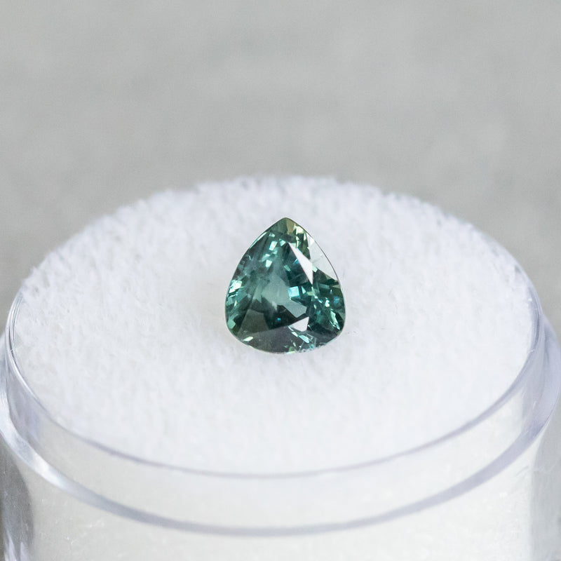 1.51CT PEAR SAPPHIRE, DEEP GREEN TEAL, 7.08X6.30X4.31MM