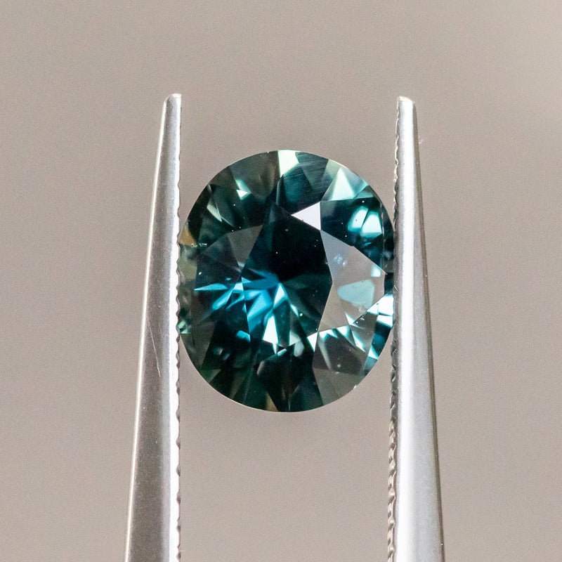 1.92CT OVAL TANZANIA SAPPHIRE, COLOR CHANGING TEAL TO PURPLE, 8.12X7.05X5.15MM