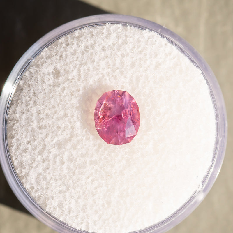 1.35CT Oval Montana Sapphire, Bright Orchid Pink, 7.22x5.91x4.32MM, UNHEATED