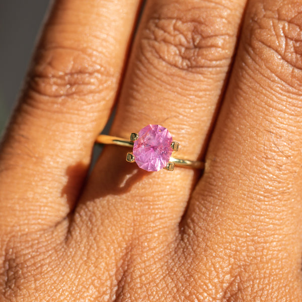 1.35CT Oval Montana Sapphire, Bright Orchid Pink, 7.22x5.91x4.32MM, UNHEATED