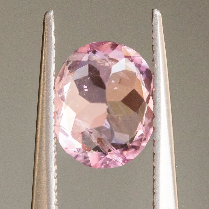 1.75CT OVAL SAPPHIRE, ROSE PINK, 7.98X6.59MM