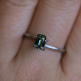 0.60CT ELONGATED "SCISSOR" CUSHION AUSTRALIAN SAPPHIRE, PARTI YELLOW BLUE GREEN, 5.7X3.8X2.2M
