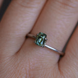 0.60CT ELONGATED "SCISSOR" CUSHION AUSTRALIAN SAPPHIRE, PARTI YELLOW BLUE GREEN, 5.7X3.8X2.2M