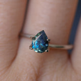 1.15CT PEAR NIGERIAN SAPPHIRE, PARTI BLUE YELLOW,  7.52X5.49X3.97MM, UNTREATED