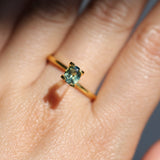 0.65CT OVAL AUSTRALIAN SAPPHIRE, PARTI LIGHT GREEN YELLOW BLUE, UNTREATED, 5.70X4.60X3.30MM