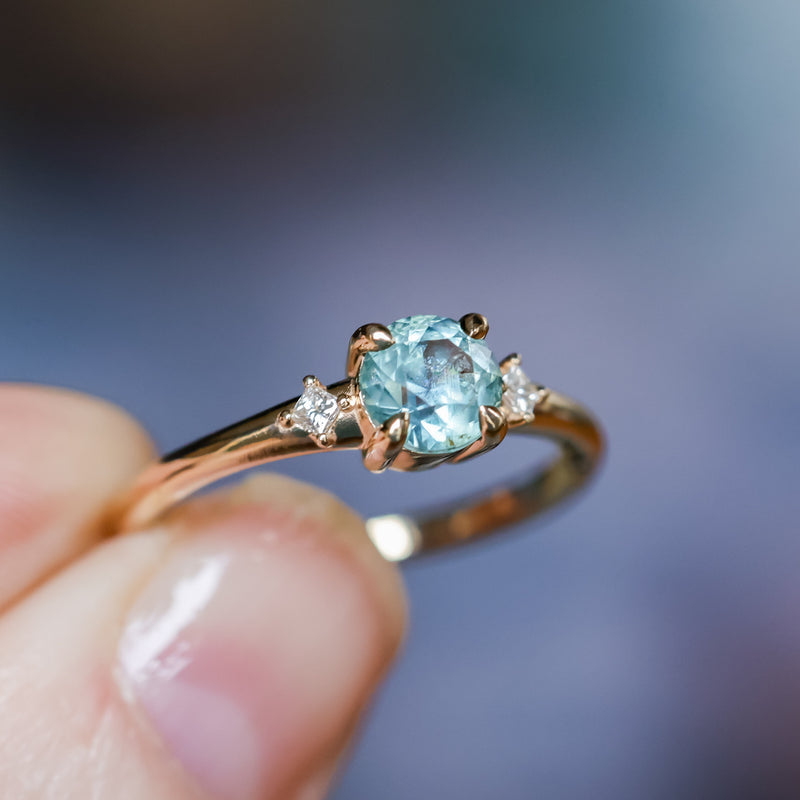 0.92ct Round Untreated Color Shifting Montana Sapphire and Princess Cut Diamond Rapids Low Profile Ring in 14k Yellow Gold