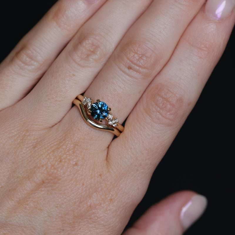 1.16ct Round Blue and Midnight Purple Montana Sapphire and Diamond Starry Night Low Profile Solitaire in 14k Yellow Gold