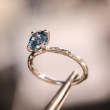 1.67ct Untreated Montana Sapphire Evergreen Carved 4 Prong Solitaire in Platinum