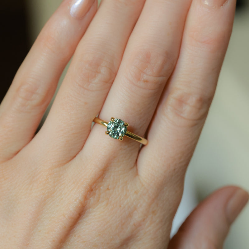 1.30ct Untreated Precision Cut Round Light Teal Montana Sapphire Classic 4 Prong Solitaire in 18k Yellow Gold