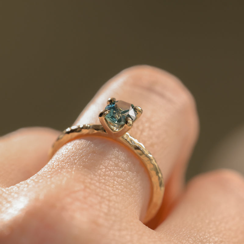 0.80ct Oval Precision Cut Blue Montana Sapphire Evergreen Carved 4 Prong Solitaire in 14k Yellow Gold