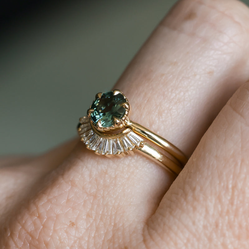 0.97ct Round Madagascar Teal Sapphire Low Profile Scallop Cup Solitaire in 14k Yellow Gold