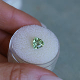1.24CT TRILLION MADAGASCAR SAPPHIRE, LIGHT SPRING GREEN WITH YELLOW, 6.7MM
