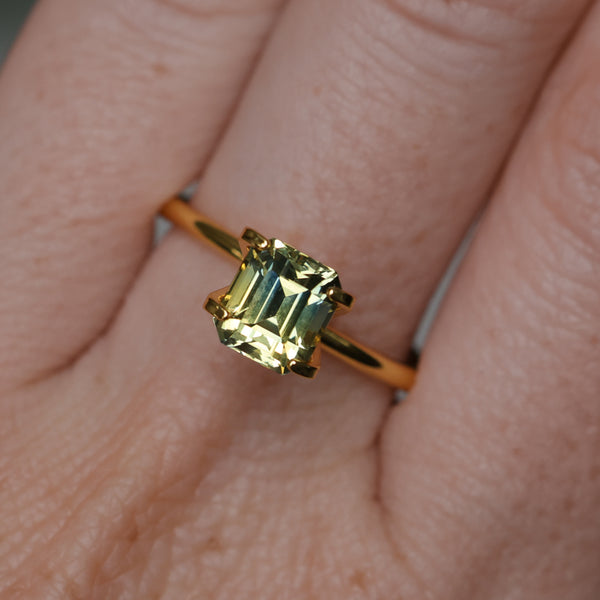 2.18CT MADAGASCAR EMERALD CUT, BICOLOR YELLOW BLUE, 6.66X5.98X5.29MM