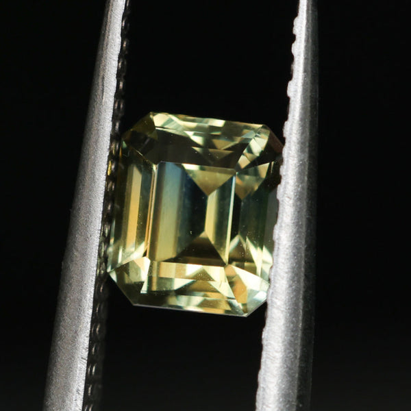 2.18CT MADAGASCAR EMERALD CUT, BICOLOR YELLOW BLUE, 6.66X5.98X5.29MM