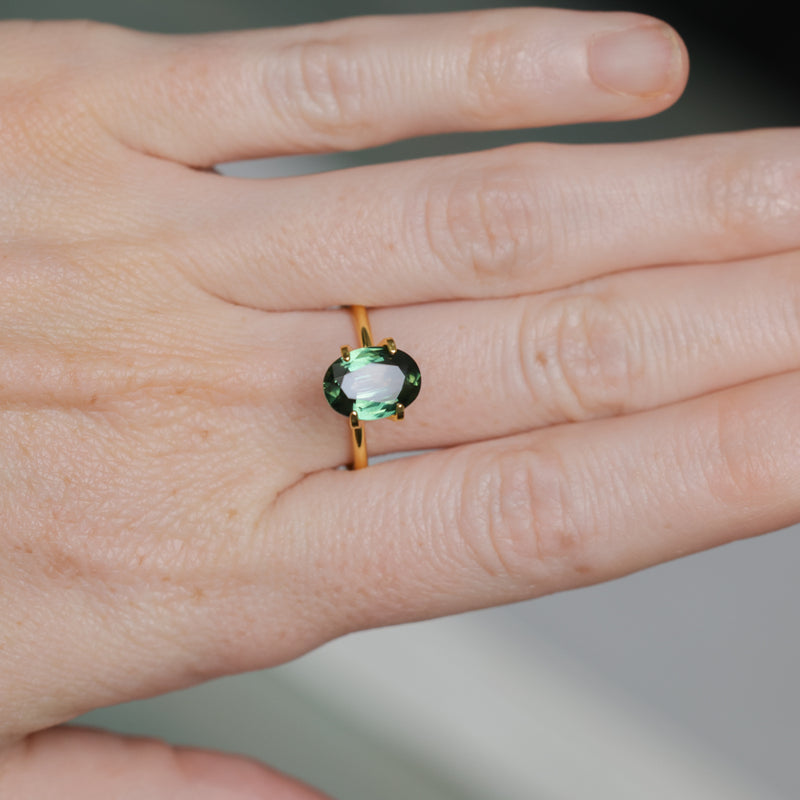 2.92CT OVAL AUSTRALIAN SAPPHIRE, DEEP FOREST GREEN, UNTREATED, 9.95X7.14X4.28MM