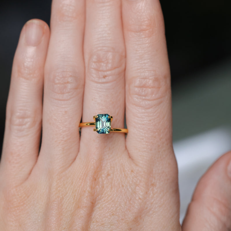 2.05CT MADAGASCAR EMERALD CUT SAPPHIRE, PARTI BLUE GREEN YELLOW, UNTREATED, 7.1X5.5X5MM