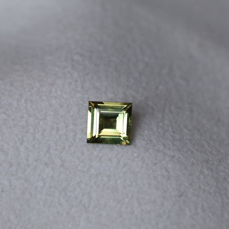 1.52CT MADAGASCAR CARRE CUT SAPPHIRE, YELLOW, UNTREATED, 6.5X6.2X3.7MM