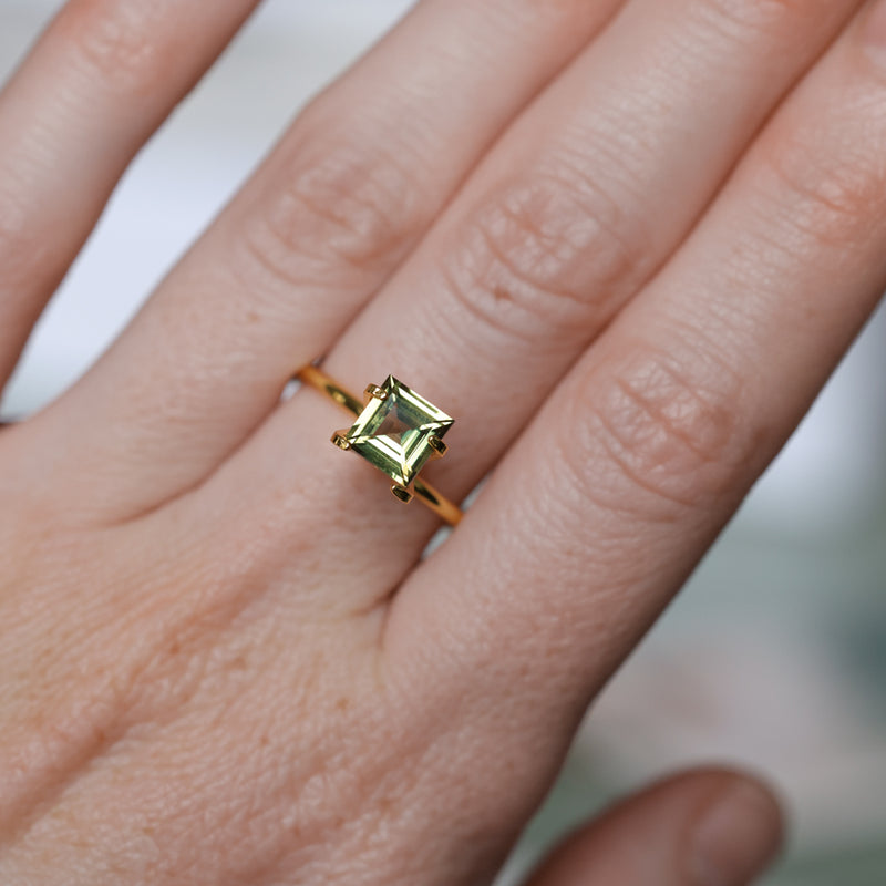 1.52CT MADAGASCAR CARRE CUT SAPPHIRE, YELLOW, UNTREATED, 6.5X6.2X3.7MM