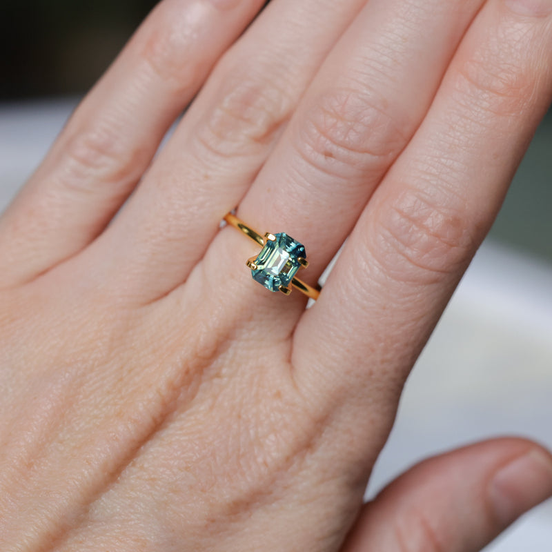 2.49CT MADAGASCAR EMERALD CUT SAPPHIRE, PARTI BLUE GREEN YELLOW, UNTREATED, 7.8X5.8X5.5MM