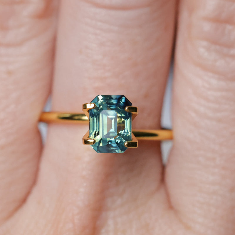 2.49CT MADAGASCAR EMERALD CUT SAPPHIRE, PARTI BLUE GREEN YELLOW, UNTREATED, 7.8X5.8X5.5MM