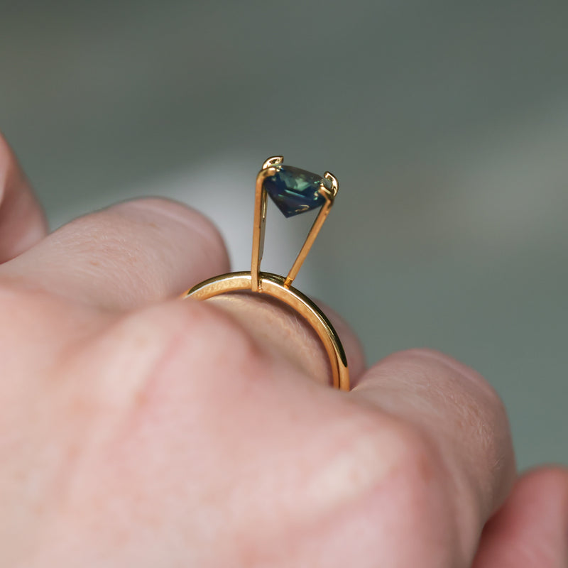 2.03CT MADAGASCAR RADIANT SAPPHIRE, GLOWY TEAL BLUE, UNTREATED, 6.7X6.09X4.7MM