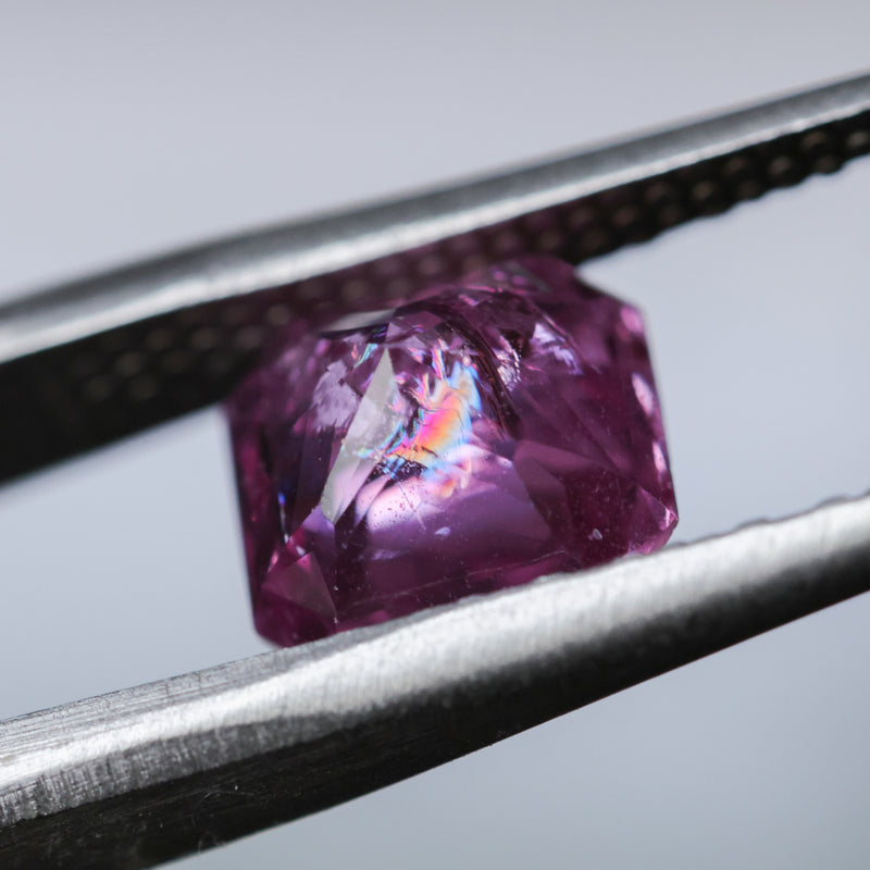 3.30CT SQUARE RADIANT CUT MADAGASCAR SAPPHIRE, RASPBERRY PINK, 7.88X7.53X6MM
