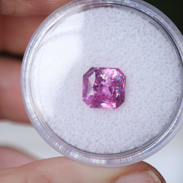 3.30CT SQUARE RADIANT CUT MADAGASCAR SAPPHIRE, RASPBERRY PINK, 7.88X7.53X6MM