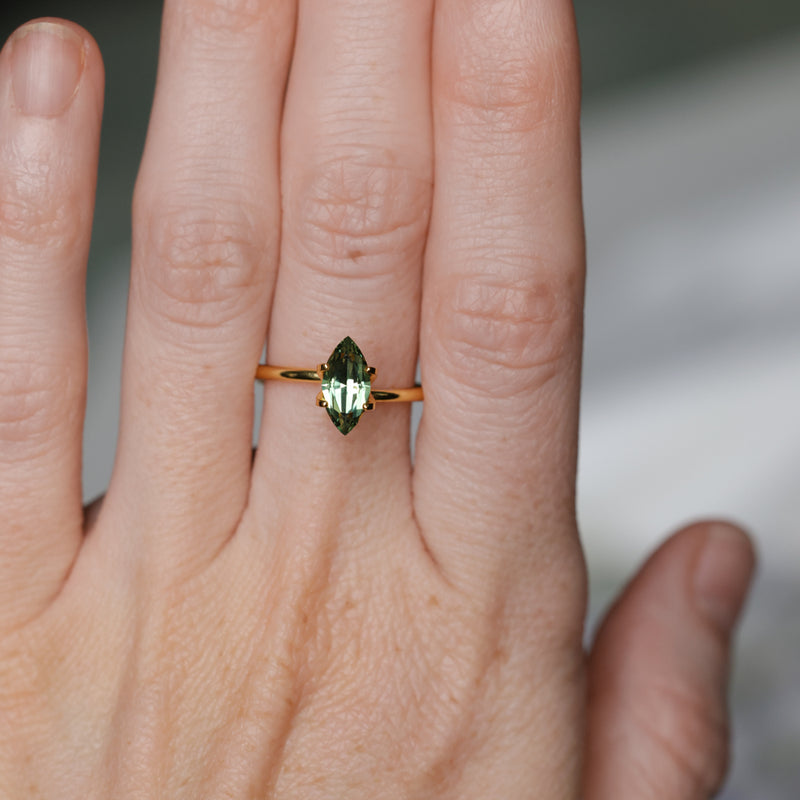 1.28CT AUSTRALIAN MARQUISE SAPPHIRE, PARTI LIGHT AND DARK GREEN, UNTREATED, 9.9X4.88X3.22MM